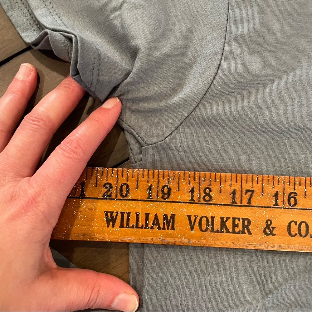 New in Bag 3 Pack Sizes M Fruit of the Loom Dark Gray V Neck shirts - Picture 12 of 14